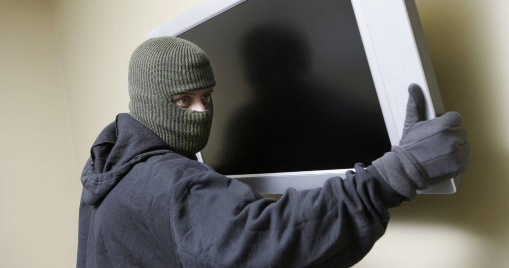 Неходячего пенсионера ограбили  в Билибино