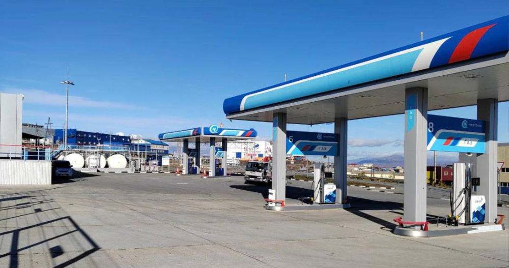 Почти 2,5 тонны бензина можно купить на Чукотке на среднемесячную зарплату