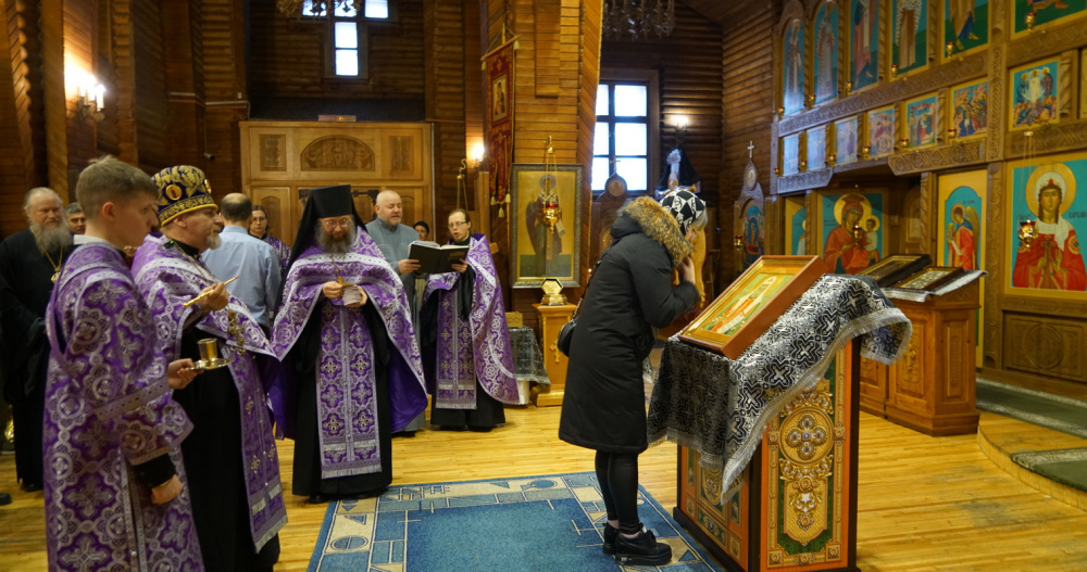 Икону с частицей мощей святителя Тихона провезут по Чукотке