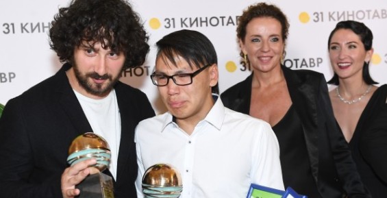 Снятый на Чукотке "Китобой" получил три награды фестиваля "Кинотавр"