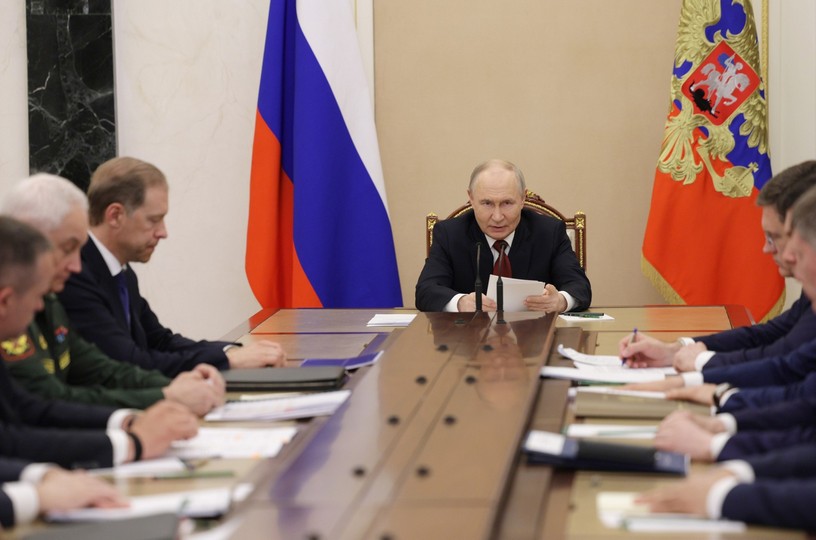 Владимир Путин провёл в Кремле совещание по топливу