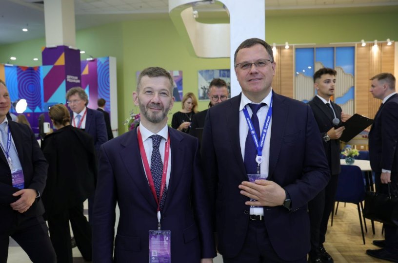 Подписание соглашения с Газпромбанком на ВЭФ