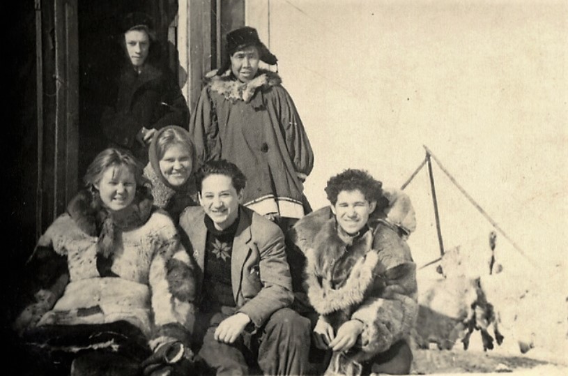 Альберт Мифтахутдинов в оленеводческой бригаде.jpg